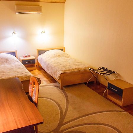 Starye Bendery Hotel Ngoại thất bức ảnh
