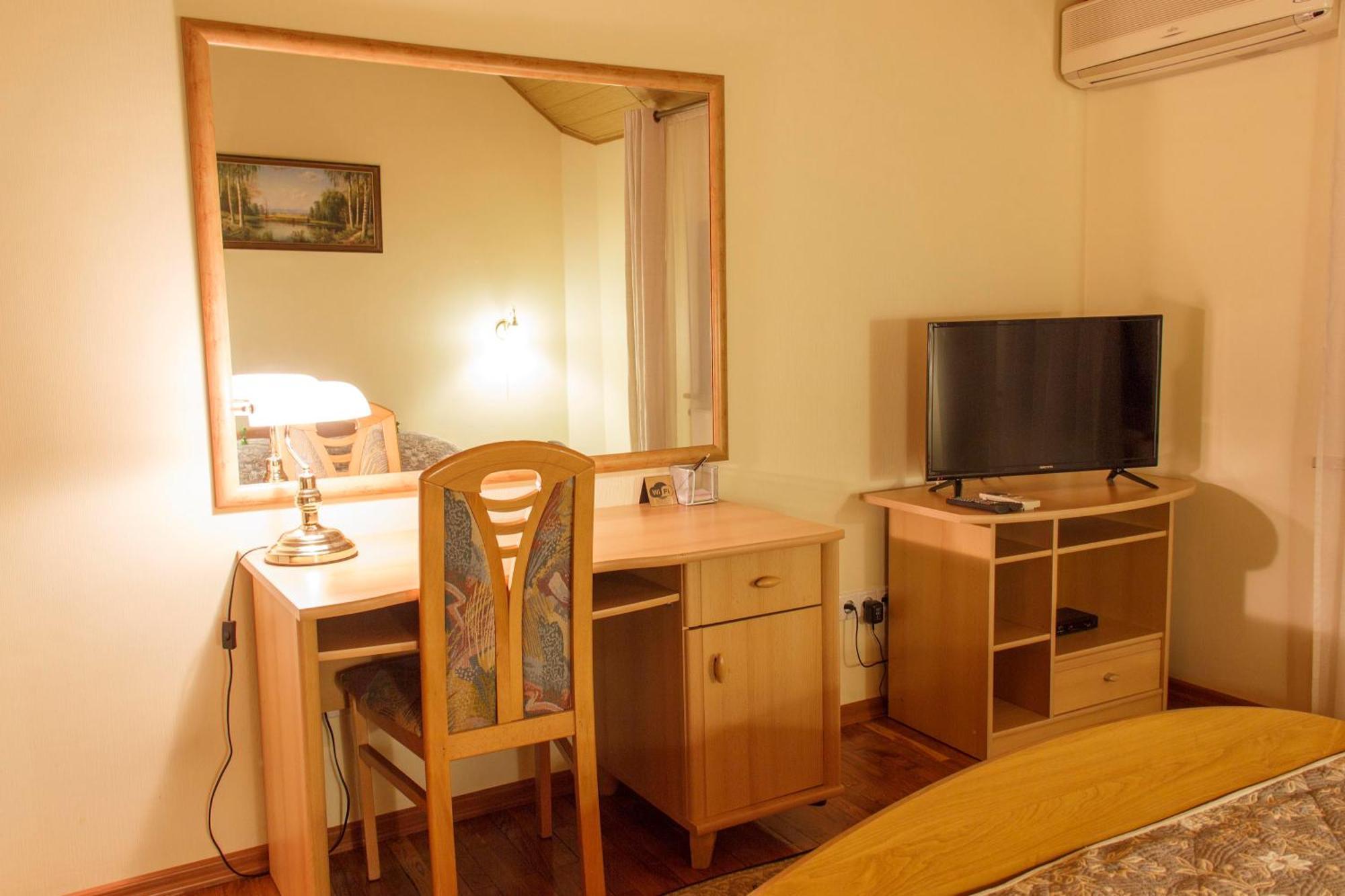 Starye Bendery Hotel Ngoại thất bức ảnh