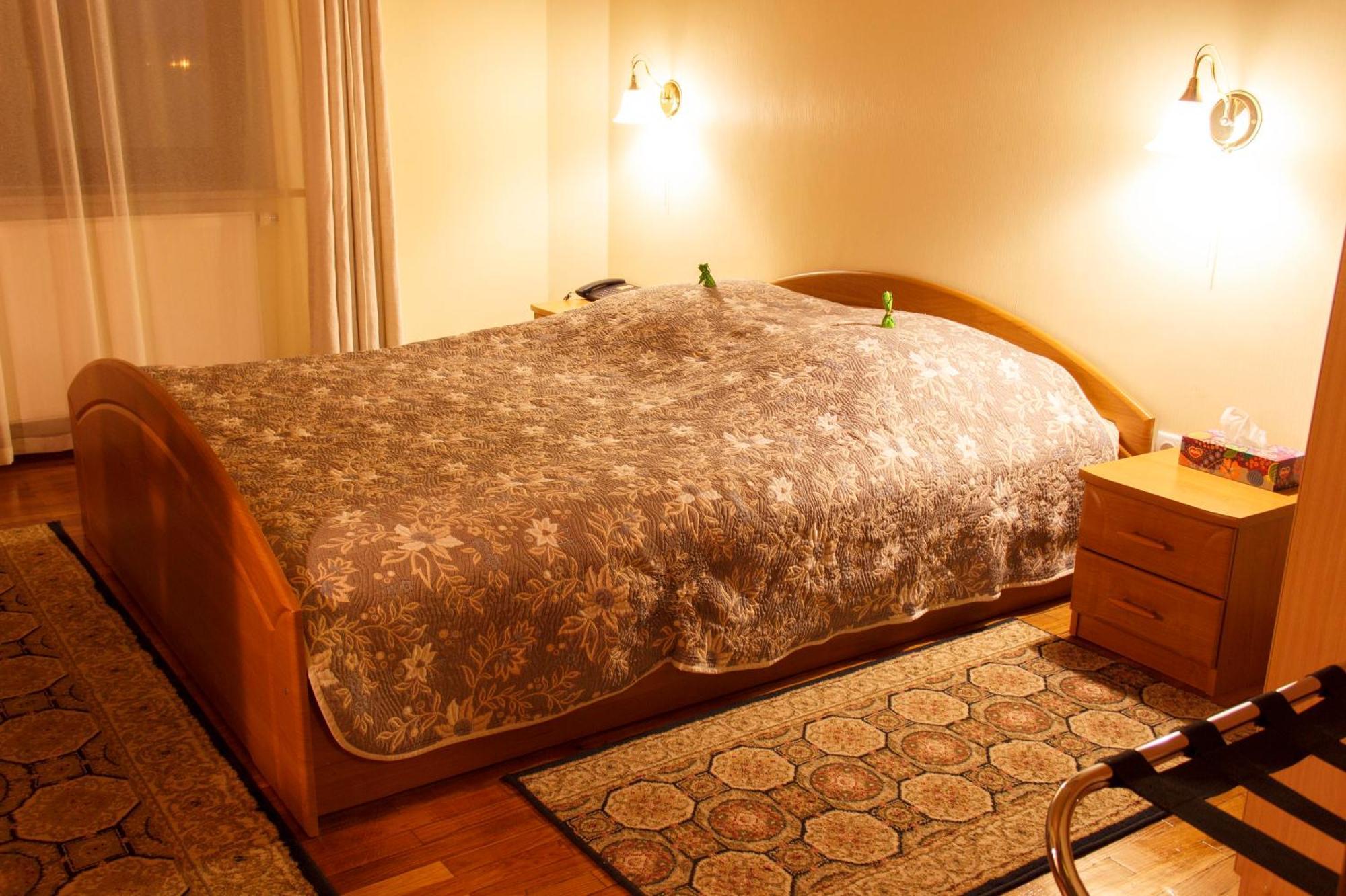 Starye Bendery Hotel Ngoại thất bức ảnh